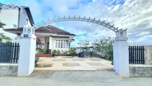 Biệt Thự villa Sân Vườn 647m2 Vạn Hạnh Phường 8 Đà Lạt Diện tích đất 647m2 SẴN 216M2 thổ cư