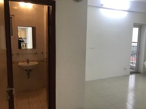 cho thuê chung cư hancorp plaza, 2pn, 98m2, đồ cơ bản, 13 triệu, . lh o971,.342,, 965
