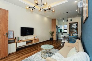 bán gấp căn 2pn 2wc, full nội thất view biển tầng cao thoáng mát giá 1,65 tỷ - hỗ trợ vay 3 bên