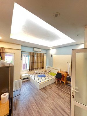 cho thuê phòng khép kín tại phố ngọc lâm - ô tô đỗ cửa - thang máy - full nội thất - giá 4.5tr/ th