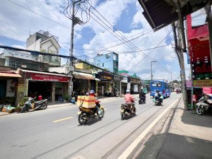 bán nhà cấp 4 mặt tiền xuân thới thượng 22, hóc môn giá 4 tỷ 350tr/ 4mx30m, sổ riêng