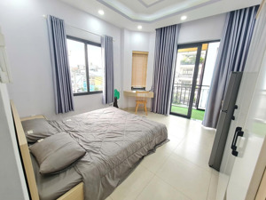 thuê căn 1 phòng ngủ quận bình thạnh, ban công máy giặt riêng, rộng full nội thất