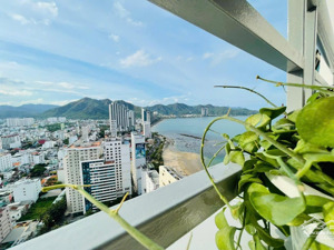 chủ bán căn view biển, view núi 3222 - toà oc1a (tầng 32 căn 22) - giá 2 tỷ 950 triệu