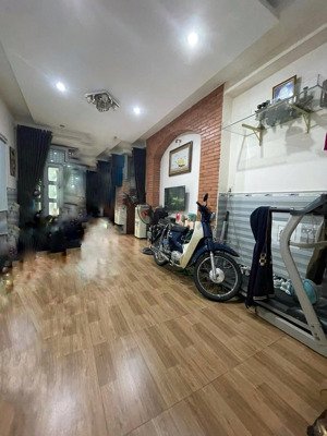 nhà gần trường chinh,40m2,2 tầng,3.5 x12,5.xxtỷ ,phường 12 ,tân bình