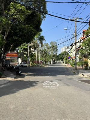 bán nhà mặt nội bộ đườnglê văn việt, phường hiệp phú, quận 9,dt:158m2,giá 15,9 tỷ