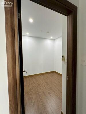Cao ốc Phú NHuận,Hoàng Minh Giám: 85m2,2p ngủ, 12,5tr/th