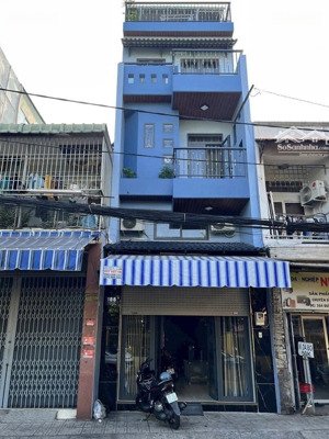 chú sâm bán gấp nhà đẹp ở đặng minh khiêm-p7 -q11. gần chợ thiếc đang cho thuê 27triệu. 3tỷ880/76m2