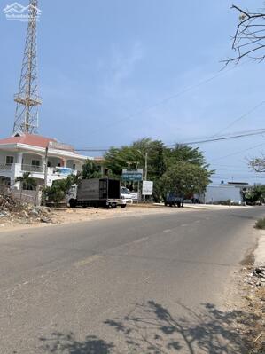 Đất Ngộp mặt tiền Nguyễn Thanh Hùng-Mũi Né(Phan Thiết)-Lâm Đồng-DT 1.780m2