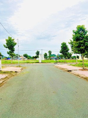 kẹt tiền xoay công việc bán gấp lô đất 100m2, giá 1tỷ190 triệu, thủ thừa