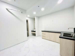 cho thuê căn hộ 2pn 1wc charm city nhà trống có rèm giá 5tr