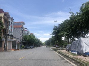 bán nhà kinh doanh hoàng thị loan vị trí đẹp, sẵn nhà 4 tầng, view hồ an vũ, dt 90m2, giá 13 tỷ.