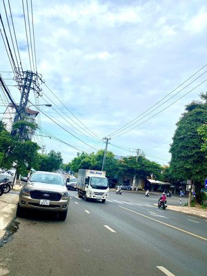 [ 12,5 x 25 ] đất mặt tiền phạm hồng thái ngay ngã 4 đinh tiên hoàng. 16tỷ (thương lượng)