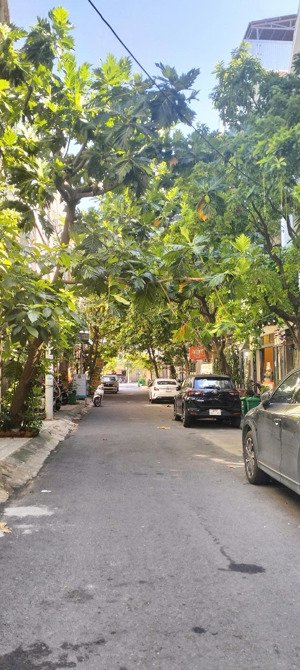 an thượng 38, nhà 4 tầng ngay phố tây an thượng , sát biển. giá 12,x tỷ
