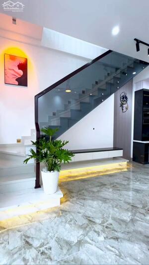 BÁN NHÀ MẶT TIỀN BÀ TRIỆU – 75m² – 5M NGANG – CHỈ 2 TỶ 450 TRIỆU
