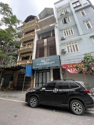 siêu hiếm, phân lô nguyễn tuân, ở đây mở đường xong giá còn lên nữa, phải rất nhanh mới kịp.