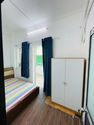cho thuê gấp cc mini 2pn, 1wc, 50m2 tại hoàng hoa thám, 6,8 triệu