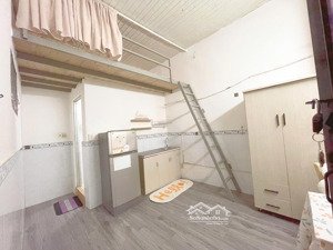 cho thuê phòng trọ có gác nội thất cơ bản - gần vòng xoay lăng cha cả - công viên hoàng văn thụ
