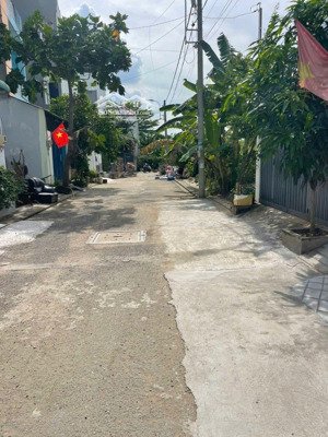 bán lô đất kdc việt nhân đường số 1 long trường q9 dt 64m2 giá 3 tỷ shr hàng xóm đông