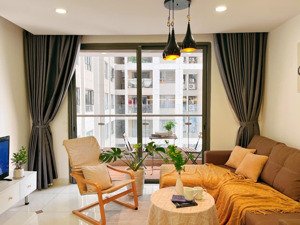 cho thuê cân hộ sky center , tân bình , dt 75m2 , 2pn giá 15tr.tháng . lh : minh sang