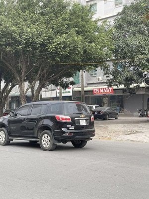 cấn bán kiot ct5 kđt xa la, hà đông- kiot mặt đường 70, giá 3.5 tỷ, 37m2