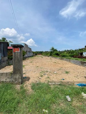chính chủ bán nhanh lô đất mt đường đt 3 , phước đồng , nha trang 120m2/850triệu shr full thổ cư .