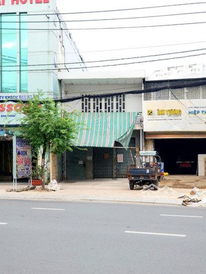 chính chủ cho thuê nguyên căn mặt tiền kinh doanh đường đinh bộ lĩnh bình thạnh