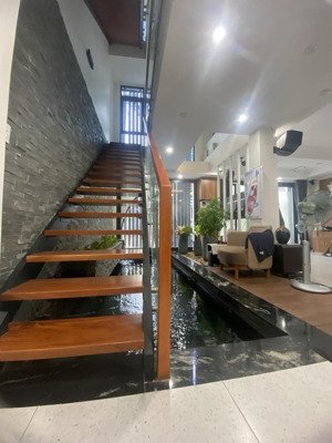 hoàng văn thụ 83m2 5 tầng thang máy xịn, 7.5 x 13.5 chào 19.7 tỷ phường 8 phú nhuận