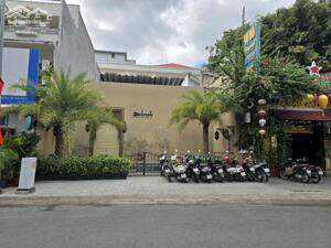 Cho thuê mặt tiền Cô Bắc ngang 11mx22m giá 10.000$