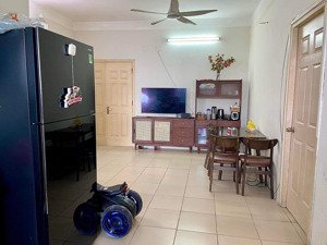 cực hót tại hà đông - bán căn 100m2, 3 phòng ngủ - sổ đỏ cất két -giá hơn 4 tỷ 2 đồng lh 