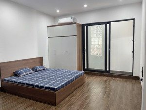 cho thuê phòng khép kín bồ đề - thông hồng tiến - ô tô đỗ cửa - thang máy - full nội thất