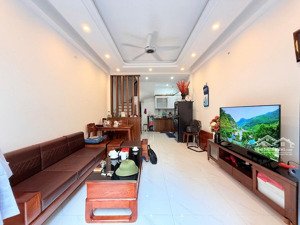 bán nhà trần thái tông - dịch vọng hậu, 45m² x 4t, mt 5.2m, 2 thoáng, gần phố, chỉ 7.95 tỷ!