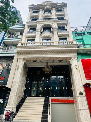 chính chủ cần bán tòa văn phòng mặt phố 145m2 xây 6 tầng, mặt tiền 8m, giá 63.5 tỷ. lh 