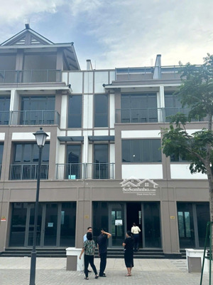 chính chủ cho thuê lâu dài 3 - 5 năm, bên thuê tự hoàn thiện nội thất