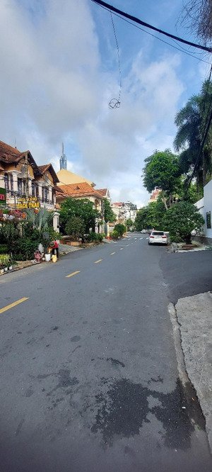 bán villas mặt tiền đường số 20 trần não phường an khánh q2. tp thủ đức 194m2 nhà 3l. giá 62 tỷ