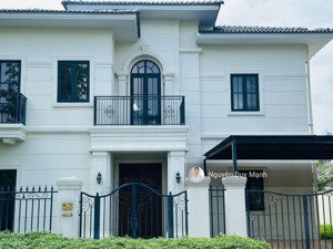 hàng hiếm bán gấp căn dinh thự swanbay 2 mặt tiền công viên thoáng vị trí đẹp 600m2 giá 53tỷ