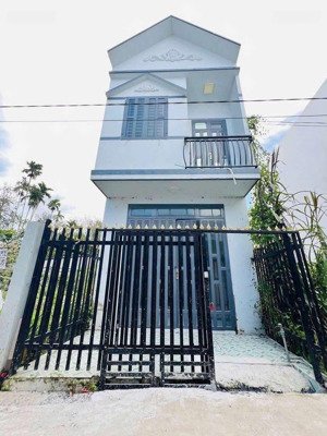 bán nhà đường tạ thị phi gần đại học fpt cần thơ