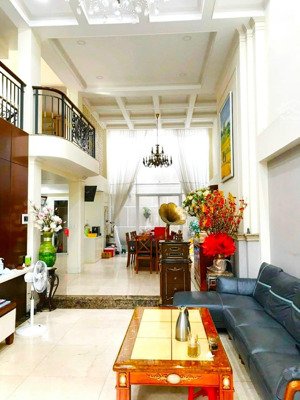giảm sâu 200 triệu chỉ còn 4 tỷ8 nhà ngay nguyễn đình chính thích hợp mua đầu tư cho thuê