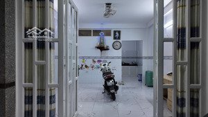 bán nhà mới không quy hoạch, 2 tầng, 36m2 đất, gần bến xe quận 8