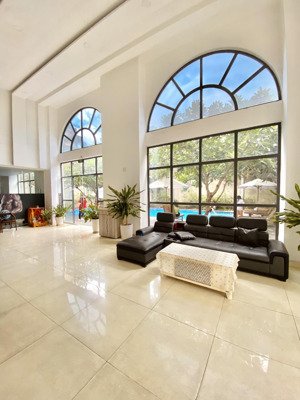 cho thuê studio 45m2 thang máy, hầm xe bảo vệ 24/7, hồ bơi, gym free ngay trần bình trọng