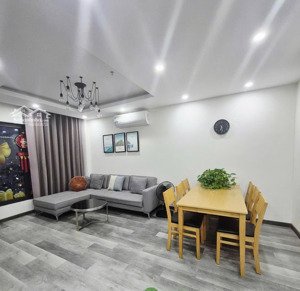 căn góc hướng đông siêu đẹp dt 80m2 2pn 2wc rộng rãi full nội thất mới giá 3ty8
