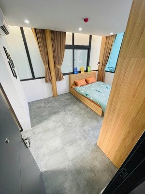 chính chủ bán nhà chdv 52m2x6 tầng,11 phòng , ngõ 162 đội cấn,dòng tiền 40tr/tháng.lh 