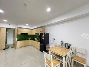 chung cư oriental plaza, 83m2, 2 phòng ngủ cần cho thuê gấp giá tốt. lh: 