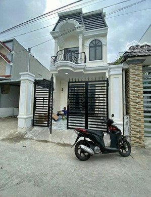 chủ bán nhà bà điểm hóc môn hẻm 38/ ấp đông lân giá 4,1 tỷ/89m2 1 lầu sổ hồng
