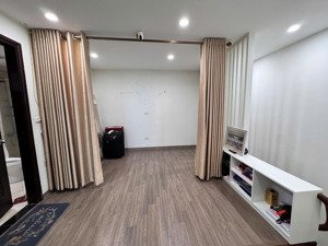 cần bán căn hộ chung cư 2pn + 2wc tại golden land, 110m2, q. thanh xuân, hn giá 8 tỷ
