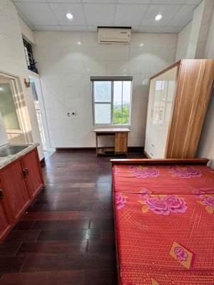 chính chủ cho thuê trọ 95 sông nhuệ (cổng học viện tài chính) giá thuê 2 triệu/tháng - đồ cơ bản