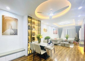 vợ chồng tôi cần bán căn hộ đẹp goldmark city, nội thất đầy đủ, đồ đẹp, sổ đỏ sẵn, có slot ô tô