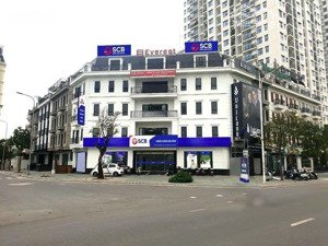 bán toà nhà lô góc 3 mặt phố cổ linh - vỉa hè đá bóng - đường 12 làn - full thổ cư 270m2, 132 tỷ