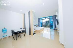 Mặt tiền Trần Phú, Q.5. Đoạn 2 chiều. 6x20m (nở hậu 10m). 3 tầng mới đẹp. Giá 43 tỷ