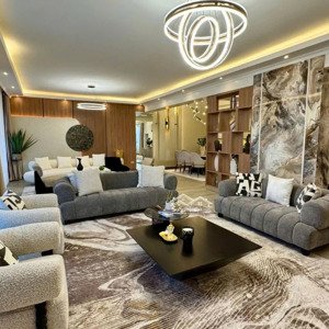 bán gấp căn hộ cao cấp 3pn 105m2 tầng đẹp, full nội thất sổ lâu dài giá tốt