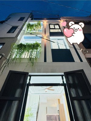 lên sóng nhà 3 tầng - 4pn - 4wc = đường triệu quang phục p11 q5 dt 72m2 gần đh y dược tp. hcm